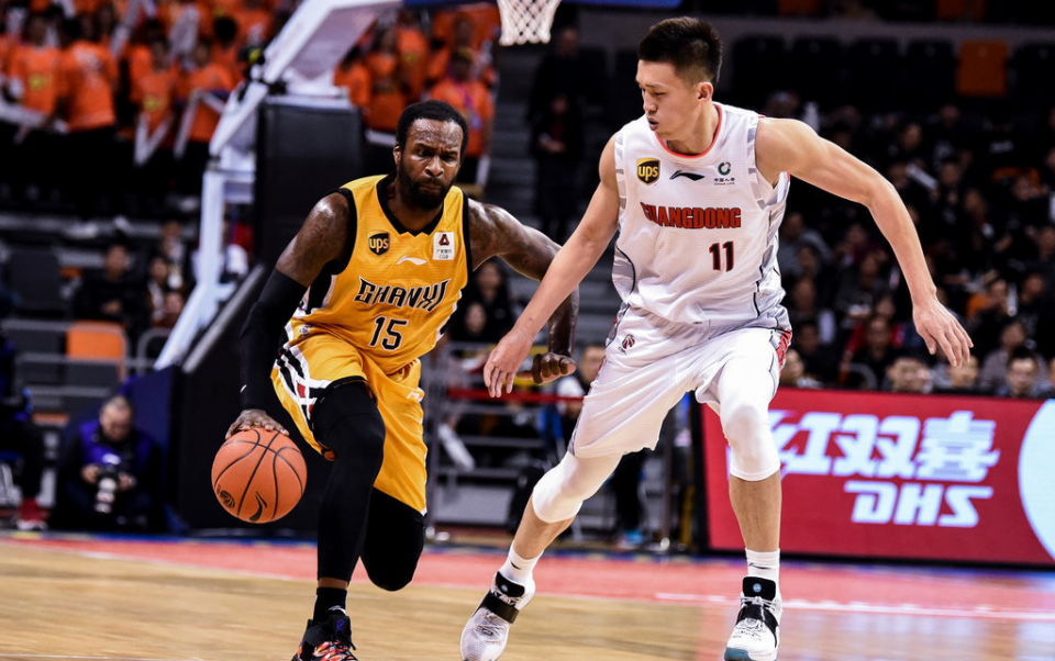 亚特兰大训练开放日，关键时刻完成体检引欢呼，CBA常规赛在即，更衣室氛围转暖的简单介绍-开云官网登录