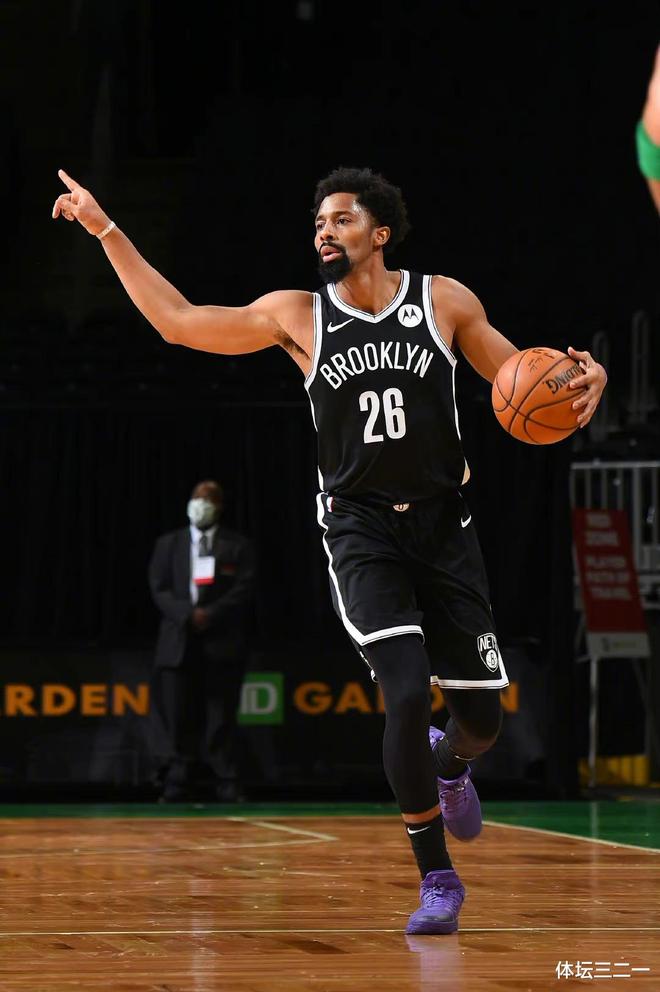 集结日突围战来临；布鲁克林篮网围绕NBA季后赛防线松动；更衣室稳定；球探报告显示潜力的简单介绍