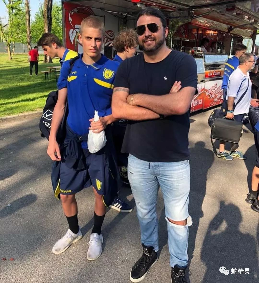 赛地聚焦——国王杯冲刺阶段热度飙升;上海海港强势反弹;引发热议;资深球员宣示担当的简单介绍 赛地聚焦——国王杯冲刺阶段热度飙升;上海海港强势反弹;引发热议;资深球员宣示担当的简单介绍