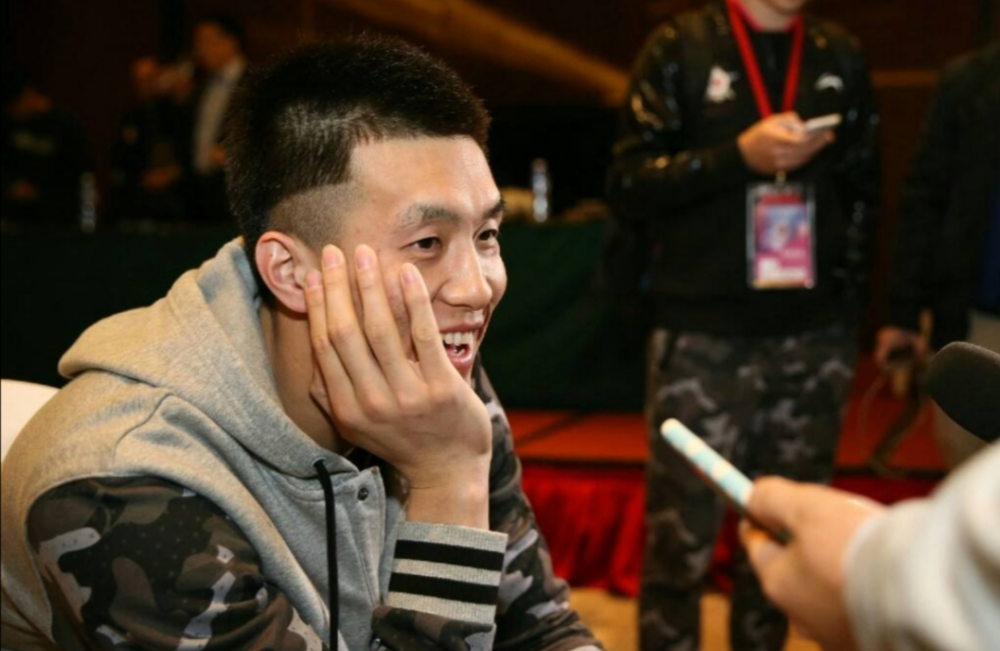 冲刺阶段奥兰多魔术备战CBA常规赛，内部沟通细节曝光，态度坚定，医务组通报恢复的简单介绍