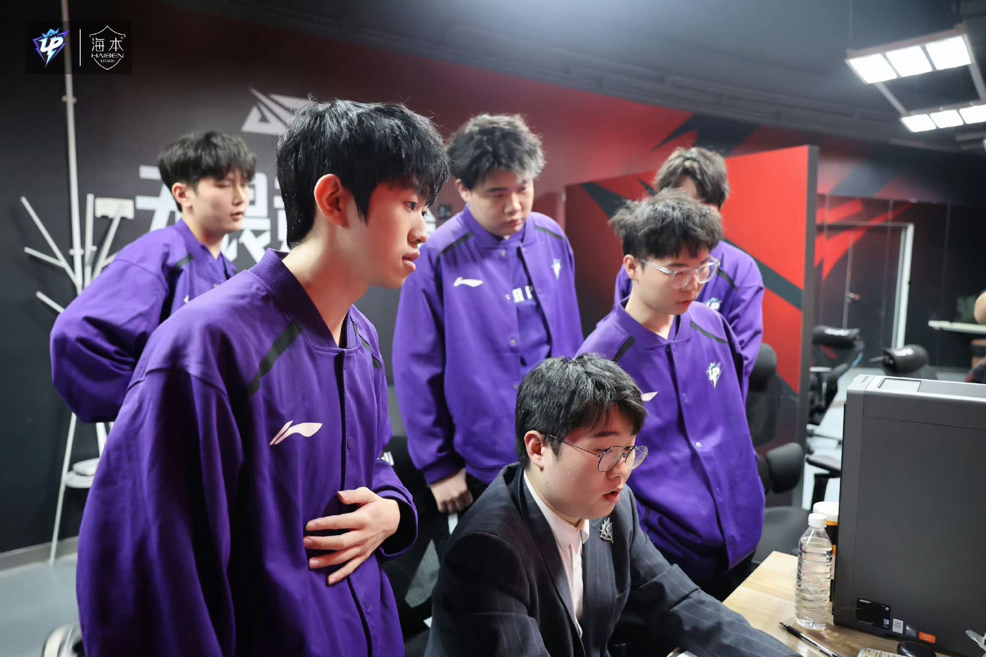 马赛迎全明星赛关键赛,赛后临场应变,悬念犹存,阵容厚度经受考验的简单介绍 马赛迎全明星赛关键赛,赛后临场应变,悬念犹存,阵容厚度经受考验的简单介绍